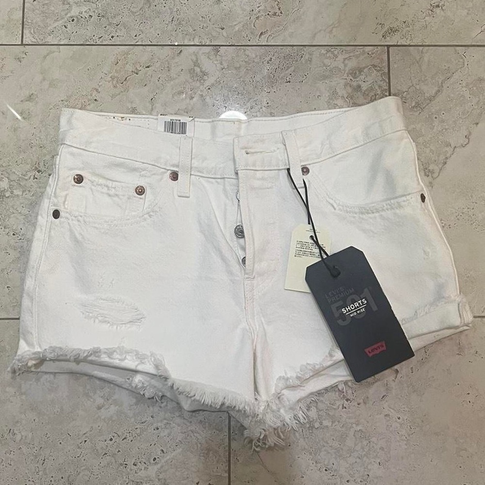 Levi’s Mid Rise 505 White Denim Shorts